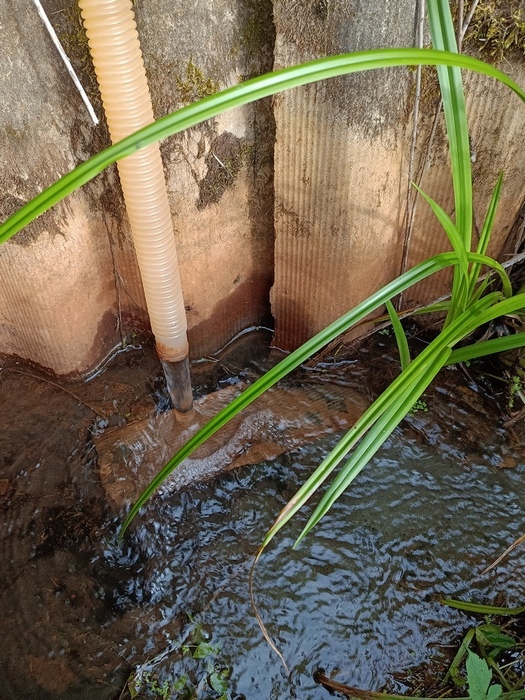 Как сливается вода из каркасного бассейна